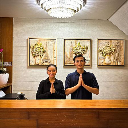 Lugano Arte Homestay Jakarta Buitenkant foto