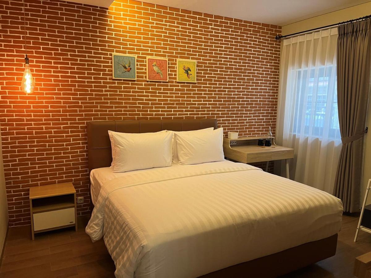 Lugano Arte Homestay Jakarta Buitenkant foto