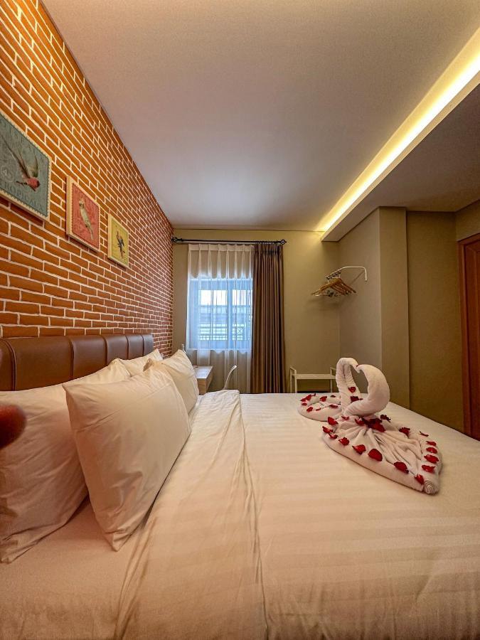 Lugano Arte Homestay Jakarta Buitenkant foto