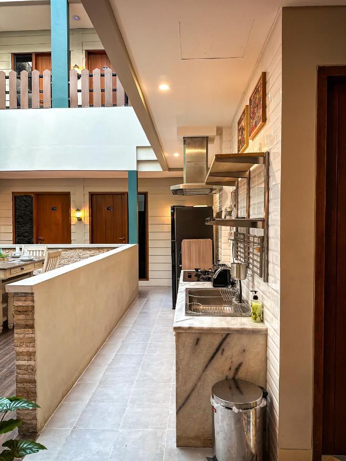 Lugano Arte Homestay Jakarta Buitenkant foto