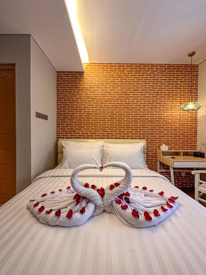 Lugano Arte Homestay Jakarta Buitenkant foto