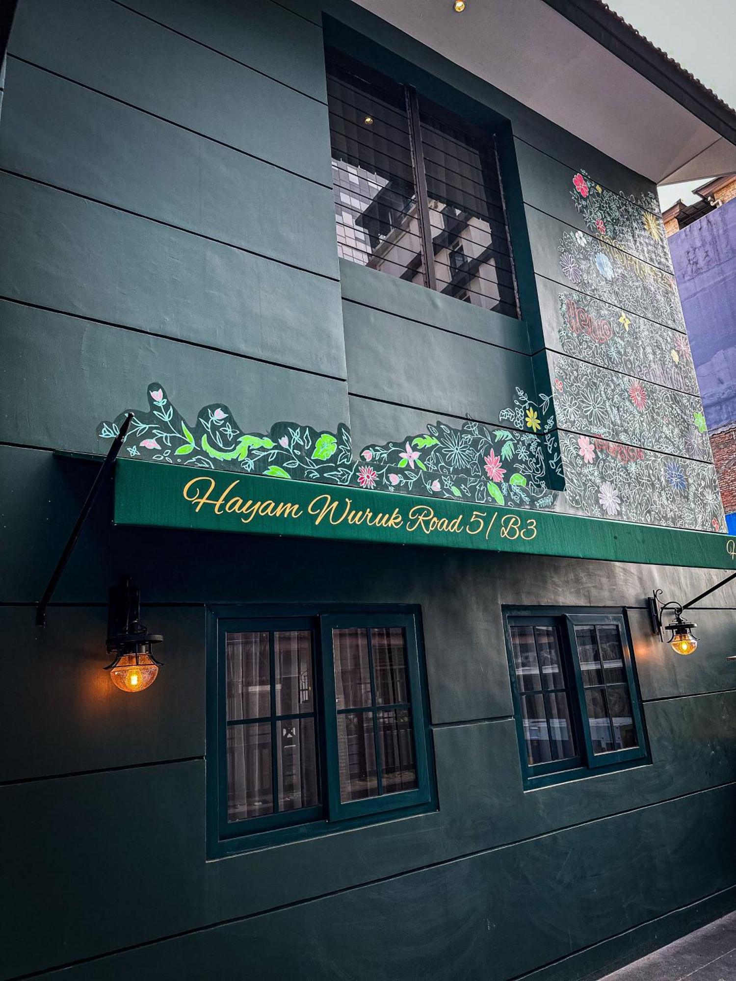 Lugano Arte Homestay Jakarta Buitenkant foto